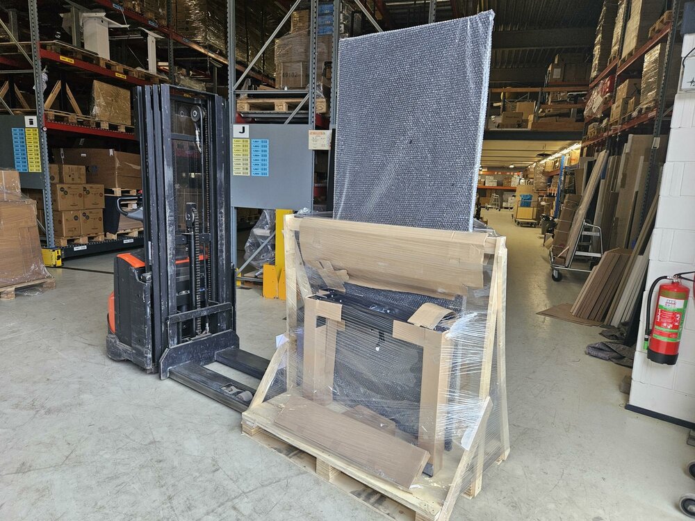 2nd Chance HonMove | Electric 4 Legs Sit-Stand Desk/Conference Table