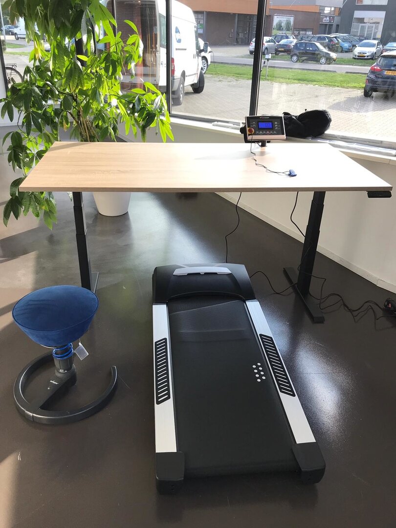Walkdesk Solo treadmill for the office WTB500