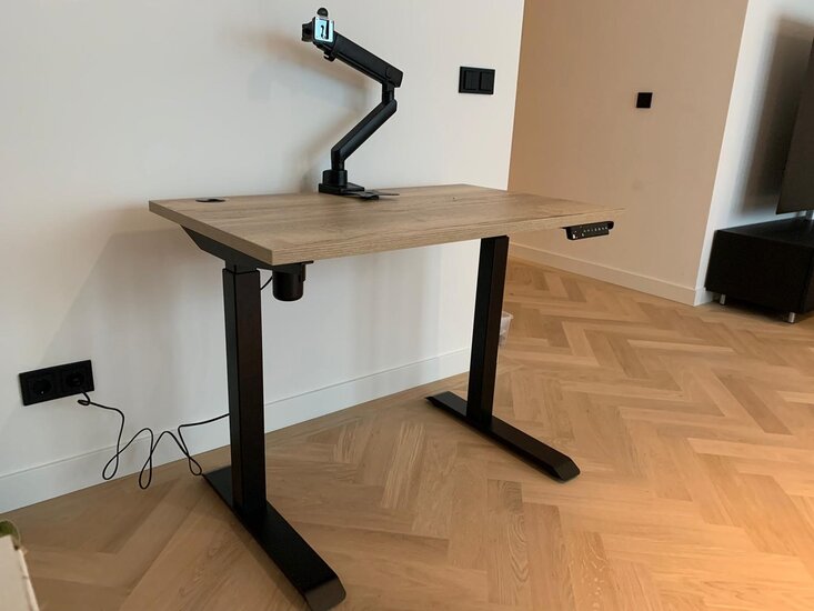 Small Electric Sit-Stand Desk - StudyDesk