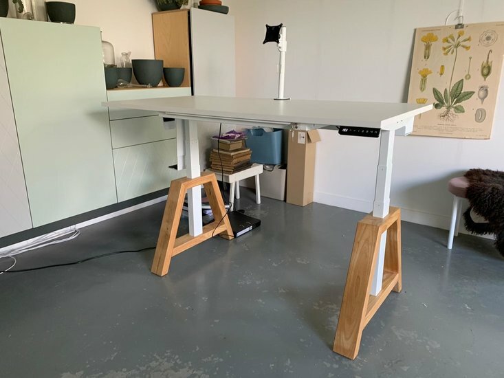 Finnvard sales standing desk