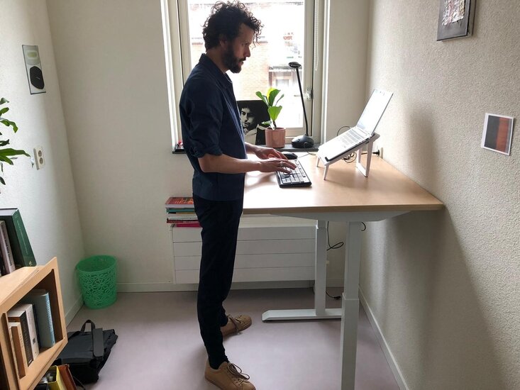Small sit stand desk StudyDesk Healthy kome office