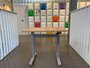 Klein gasveer zit-sta bureau - BouncyDesk - Schommel bureau