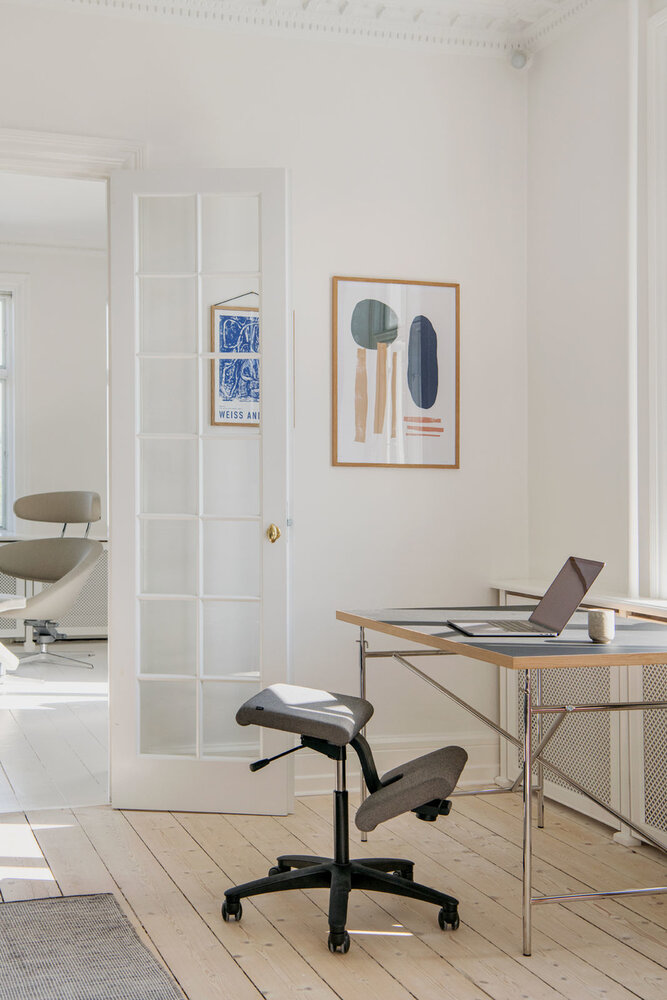Varier Wing | Knee chair with wheels