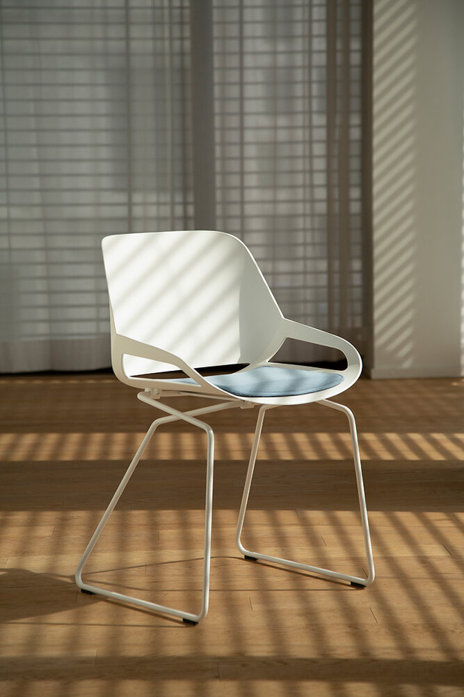 Aeris Numo Sled | Active Design Chair