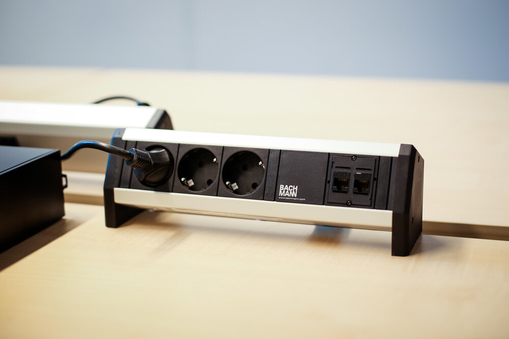 Bachmann Desk 1 | Mounting unit