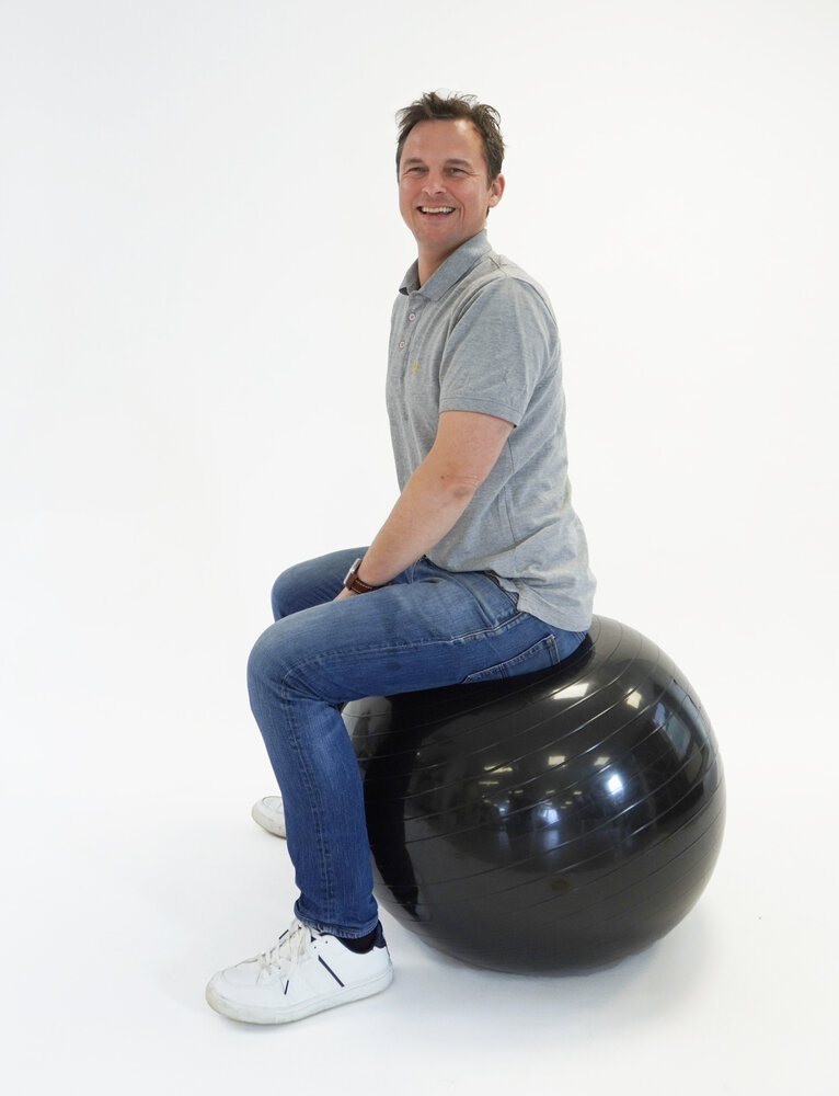 Officeball sitting ball 65 cm Black with hand pump