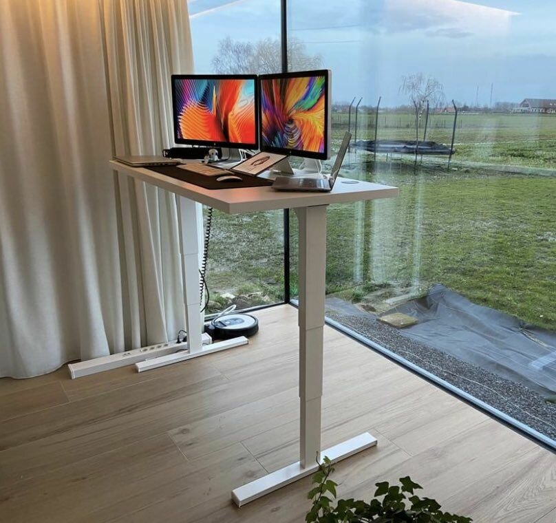 Elements | Electric Sit-Stand Desk