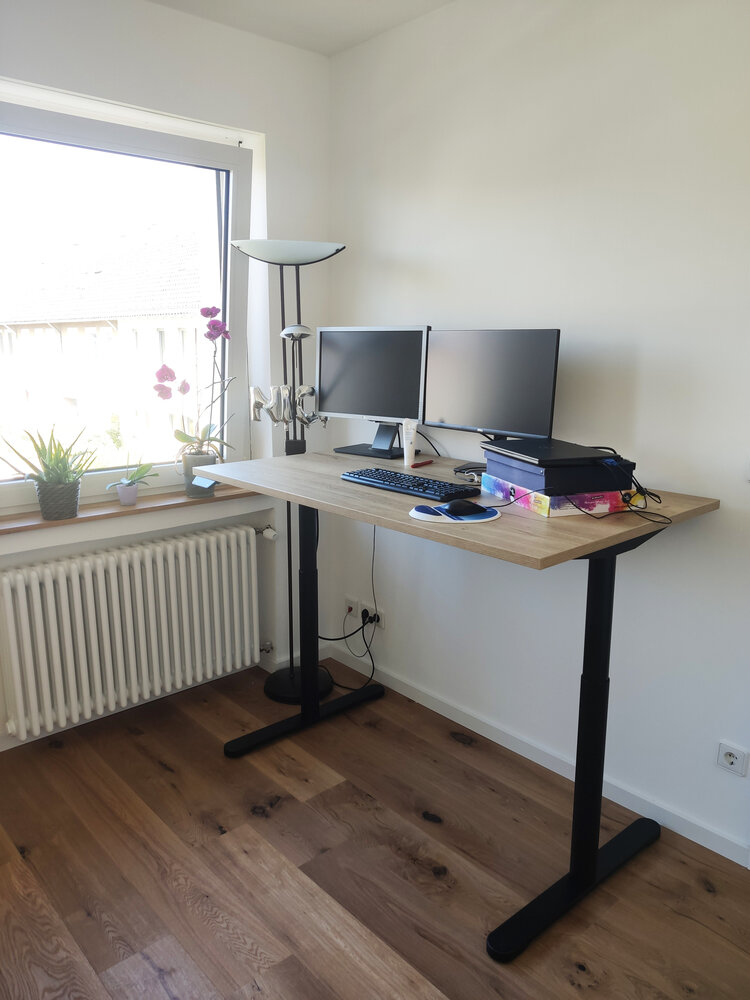 SteelForce 770 | Electric Sit-Stand Desk 