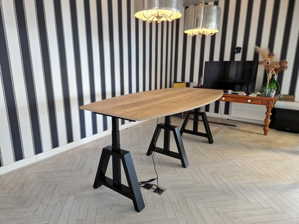 OakDesk Meet | Electric 3 Legs  Sit-Stand Conference Table