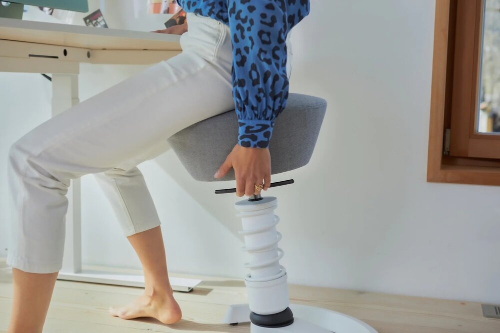 Aeris Swopper Luna (Felt) | Sit-Stand Chair