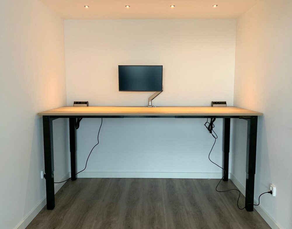 2nd Chance HonMove | Electric 4 Legs Sit-Stand Desk/Conference Table