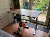 Aluforce 140 bureau | wissel staan en zitten achter je bureau af | Worktrainer.nl