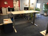 Aluforce 140 bureau | wissel staan en zitten achter je bureau af | Worktrainer.nl