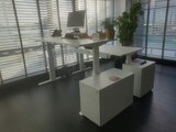 Aluforce 140 bureau | wissel staan en zitten achter je bureau af | Worktrainer.nl