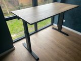 Aluforce 140 bureau | wissel staan en zitten achter je bureau af | Worktrainer.nl