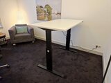 Aluforce 140 bureau | wissel staan en zitten achter je bureau af | Worktrainer.nl