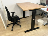 Aluforce 140 bureau | wissel staan en zitten achter je bureau af | Worktrainer.nl